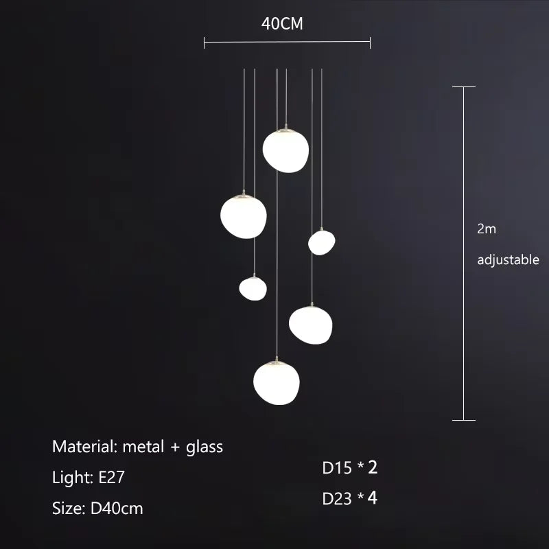 Suspension LED en verre blanc Gregg, design moderne pour villa et escalier