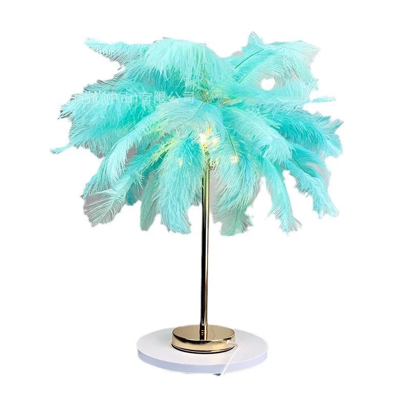 Lampe de table en plumes d'autruche, design nordique moderne, lumière chaude, rose et blanc - Luminous Place