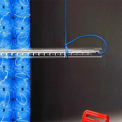 Suspension LED moderne en métal noir, design minimaliste pour cuisine et restaurant