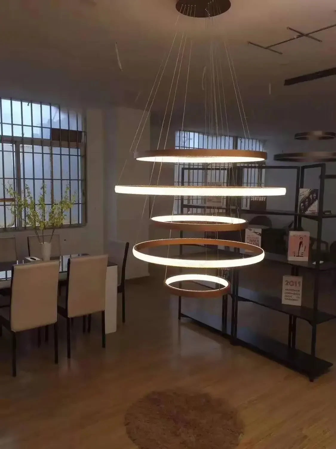 Lustre moderne 7 anneaux circulaires LED en alliage d’aluminium pour salon et salle à manger