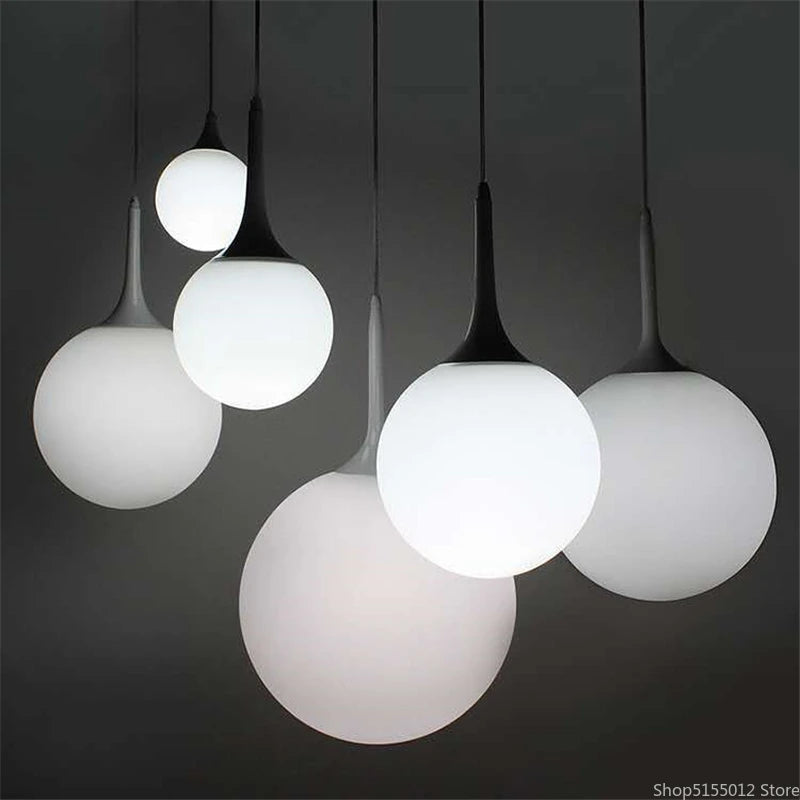 Suspension LED Boule en Verre Nordique, Luminaire Design Moderne