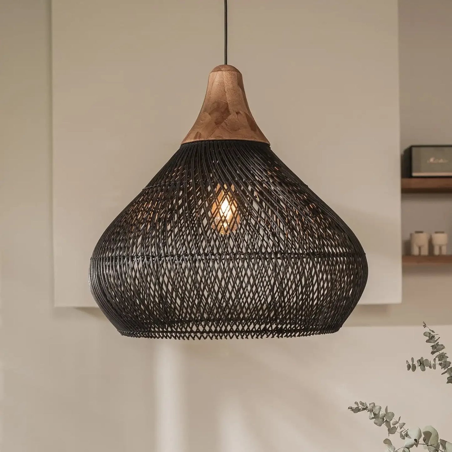 Suspension grand lustre en rotin tissé main style Boho ambiance chaleureuse