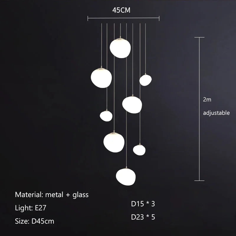 Suspension LED en verre blanc Gregg, design moderne pour villa et escalier