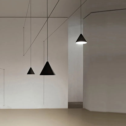 Suspension moderne en aluminium avec lumière chaude pour salon et chambre