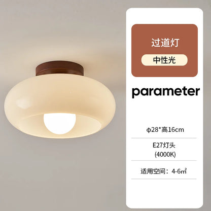 Plafonnier d'entrée en bois et verre, style wabi sabi rétro, ambiance chaleureuse