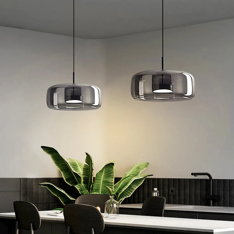 Suspension moderne en verre avec éclairage LED pour salle à manger, ambiance chaleureuse
