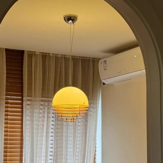 Suspension Bauhaus en acrylique, lumière chaude d’ambiance, style moderne