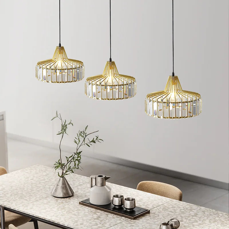 Suspension LED en cristal noir et fer, design moderne nordique