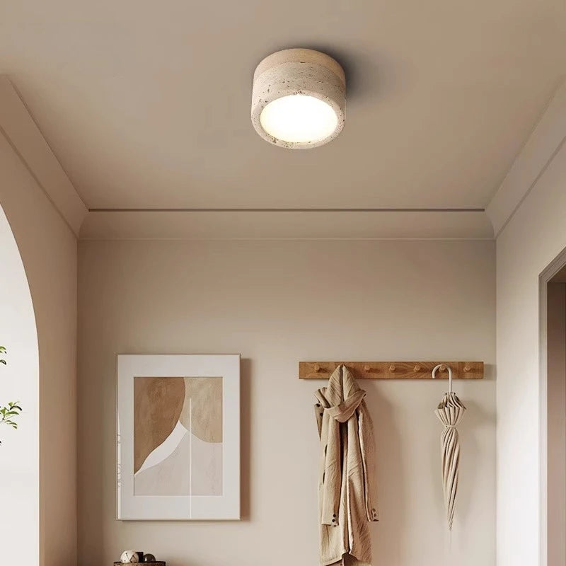 Plafonnier LED design Japonais en pierre travertin jaune et bois naturel, ambiance chaleureuse