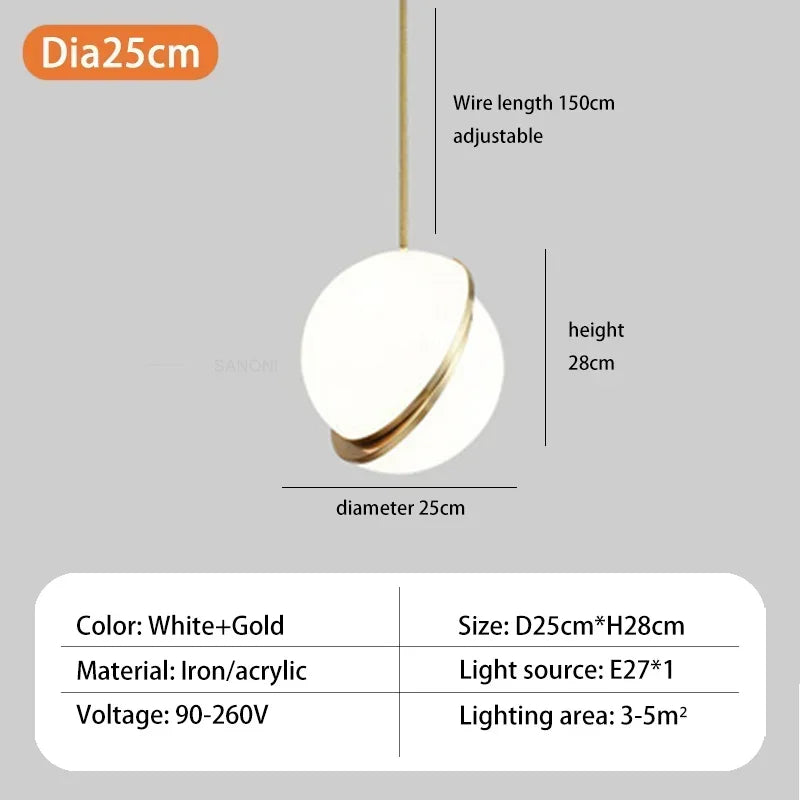 Suspension nordique à 73 boules en acrylique doré pour intérieur élégant