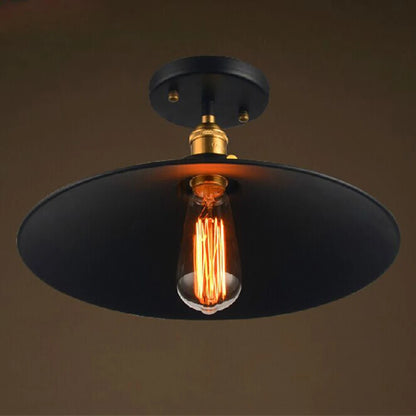 Plafonnier industriel vintage en fer noir, éclairage chaleureux pour salon et cuisine