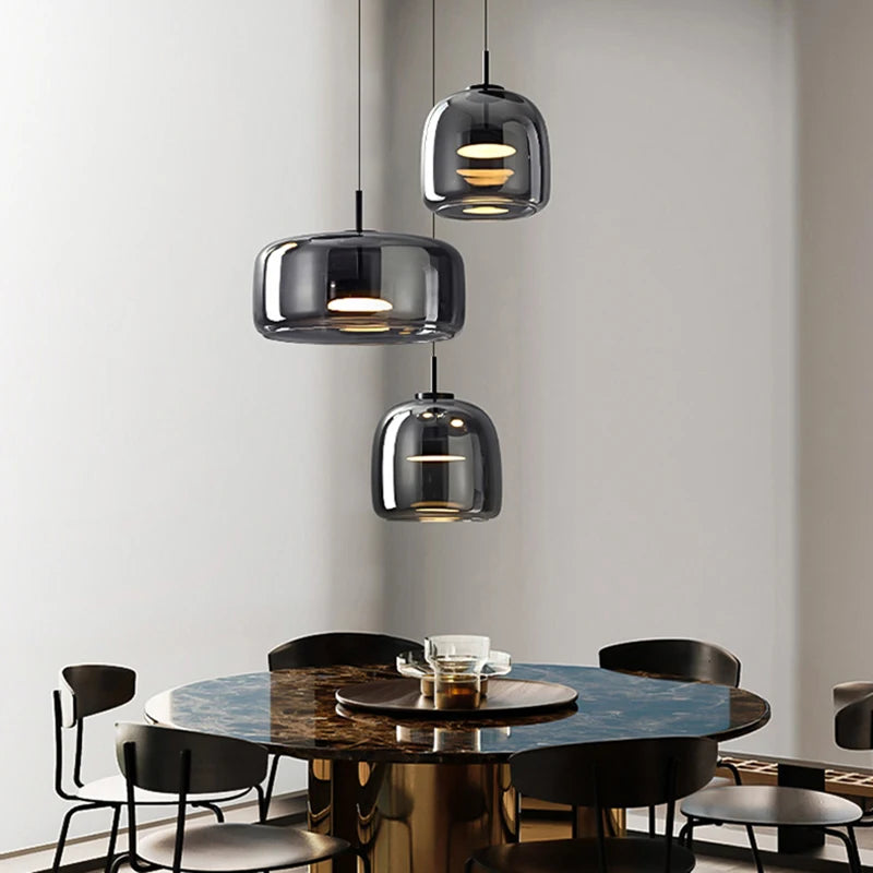 Suspension moderne en verre avec éclairage LED pour salle à manger, ambiance chaleureuse
