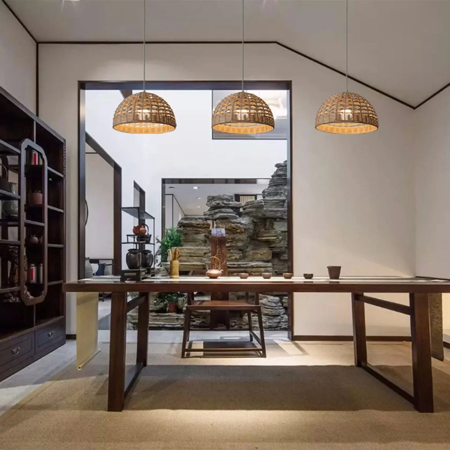 Suspension abat-jour en rotin tissé main, ambiance chaleureuse naturelle