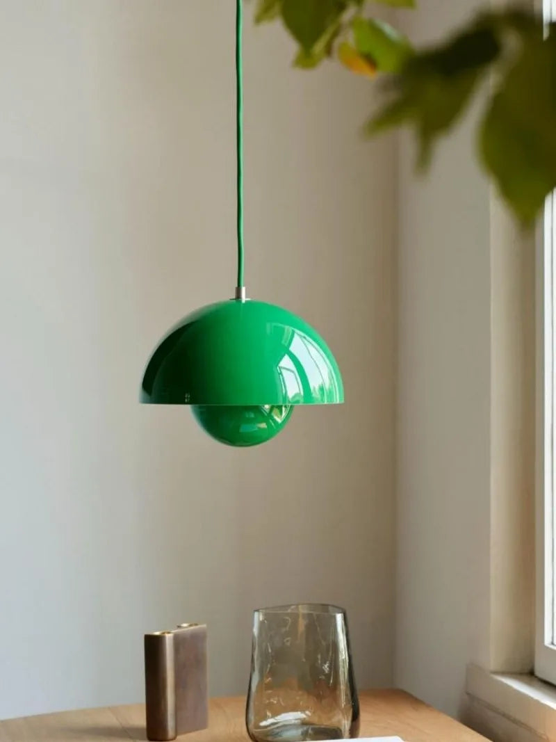 Suspension bourgeon danois en métal, lumière chaude, design moderne