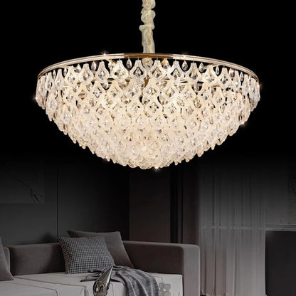 Lustre suspendu en cristal doré, design moderne, lumière chaleureuse pour salon et salle à manger