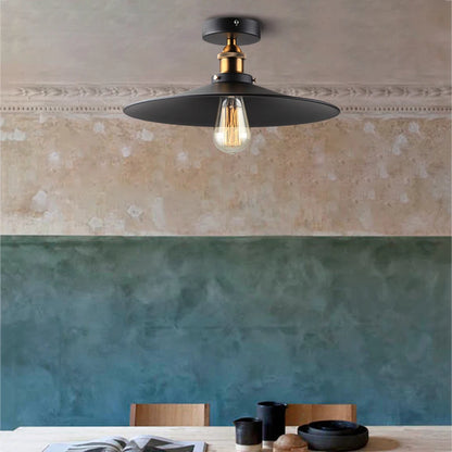 Plafonnier industriel vintage en fer noir, éclairage chaleureux pour salon et cuisine