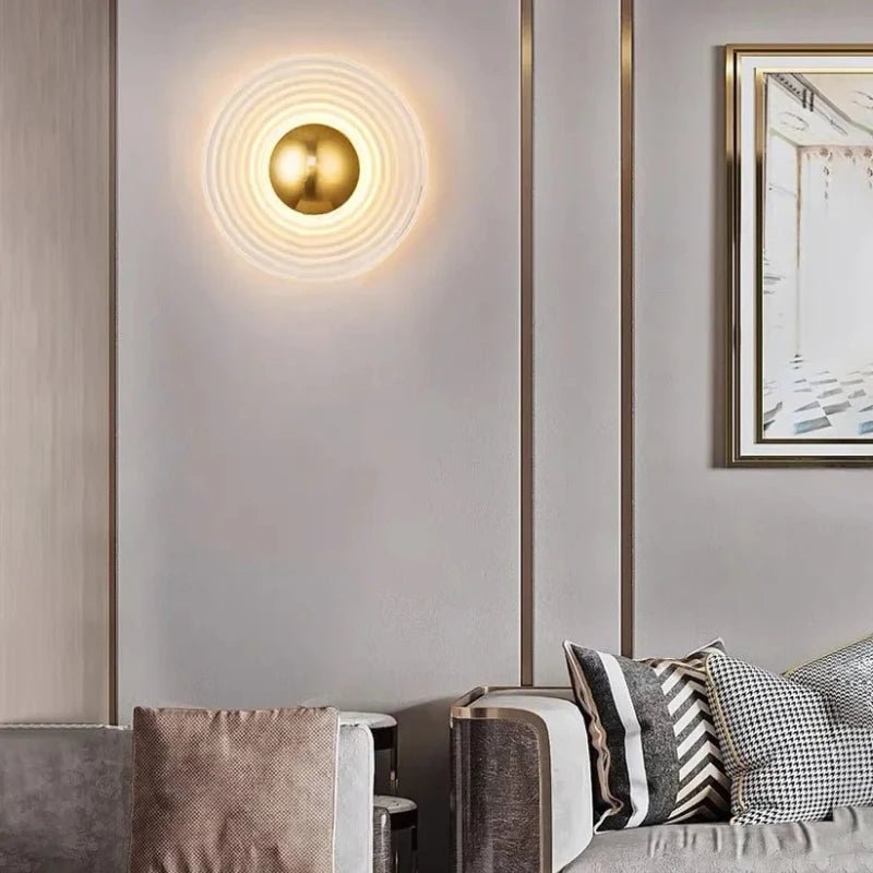 Applique Murale Circulaire en Verre Nordique Moderne à Lumière Chaude pour Intérieur - Luminous Place