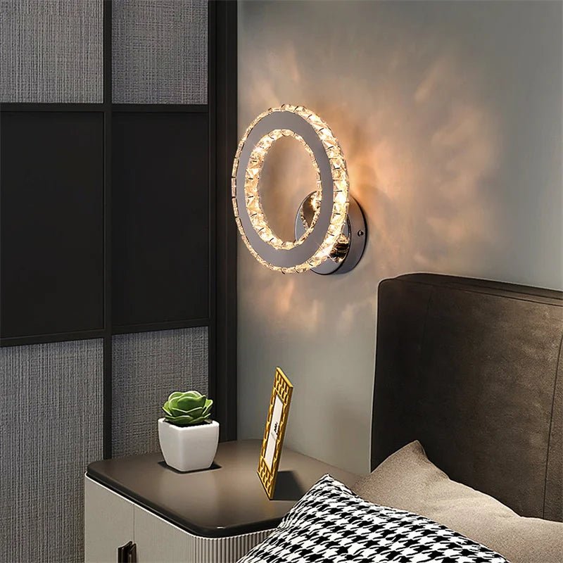 Applique Murale LED en Cristal Design Moderne Argent, Lumière Chaude Ambiante pour Chambre et Couloir - Luminous Place