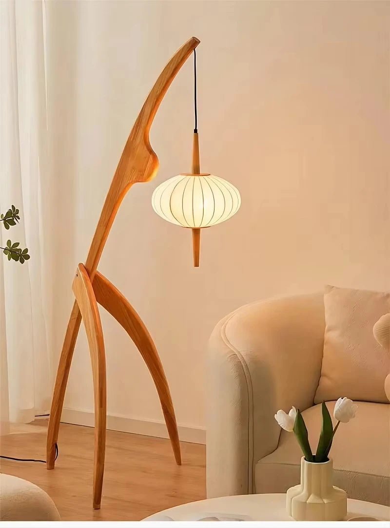 Lampadaire en bois massif style chinois rétro, lumière chaude ambiance cosy - Luminous Place