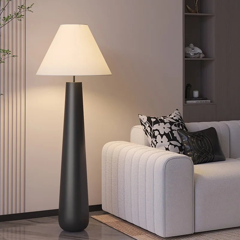 Lampadaire LED design moderne en forme de point d’interrogation, ambiance cosy - Luminous Place