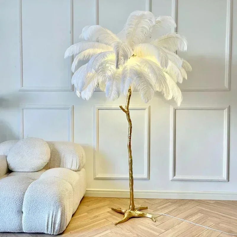 Lampadaire LED en plumes d'autruche, design nordique moderne, lumière chaleureuse pour salon et coin cosy - Luminous Place