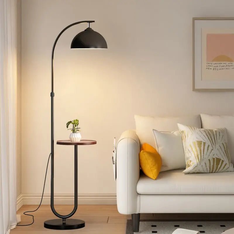 Lampadaire Nordique 2025 avec Table d'Appoint Multifonction en Fer et Bois, Lumière LED Ambiance Cosy - Luminous Place