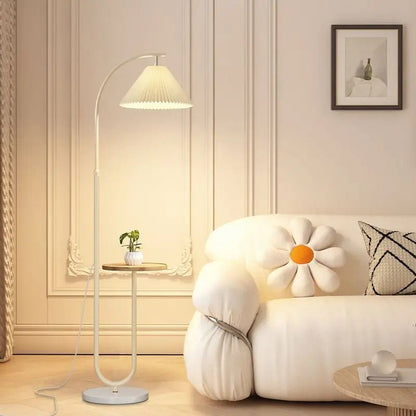 Lampadaire Nordique 2025 avec Table d'Appoint Multifonction en Fer et Bois, Lumière LED Ambiance Cosy - Luminous Place