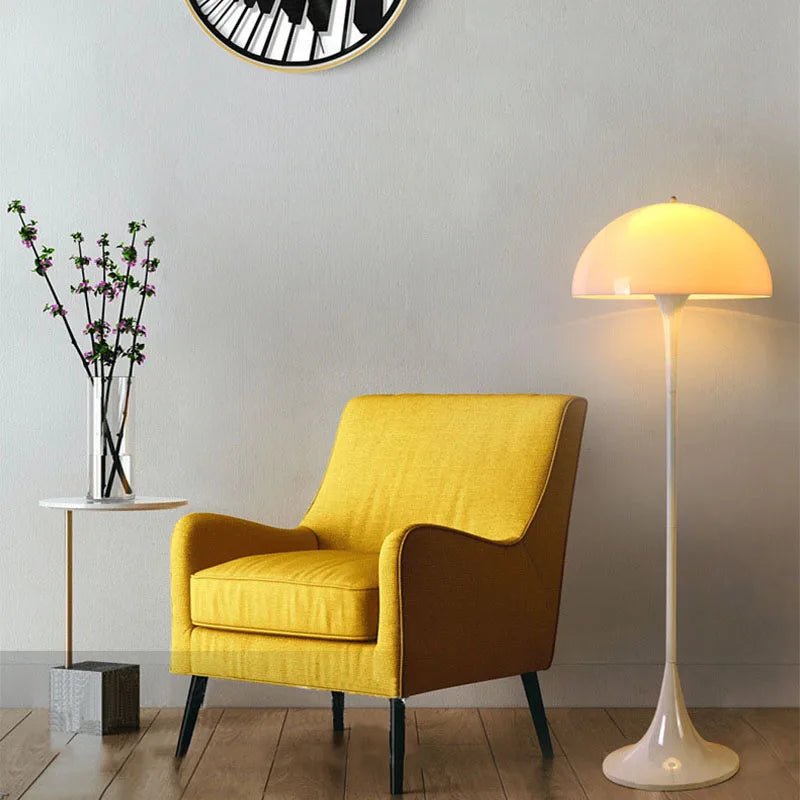 Lampadaire nordique en fer et acrylique, lumière d’angle décorative pour salon et bureau - Luminous Place