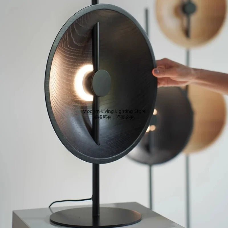 Lampadaire rétro japonais en bois massif Wabi - sabi, design naturel pour salon et chambre - Luminous Place