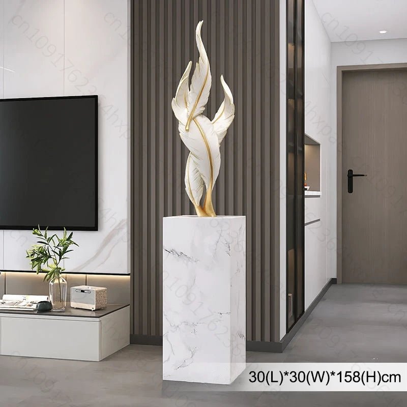 Lampadaire sculpture de sol en plumes résine, décor moderne et élégant - Luminous Place