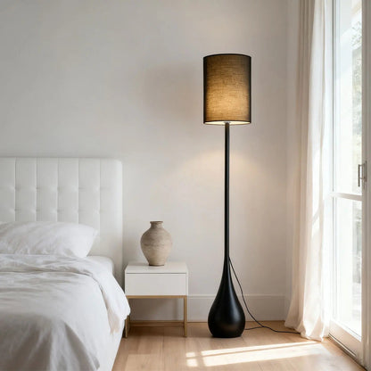 Lampadaire Wabi - Sabi en fer et tissu crème, lumière LED chaleureuse pour salon et chambre - Luminous Place