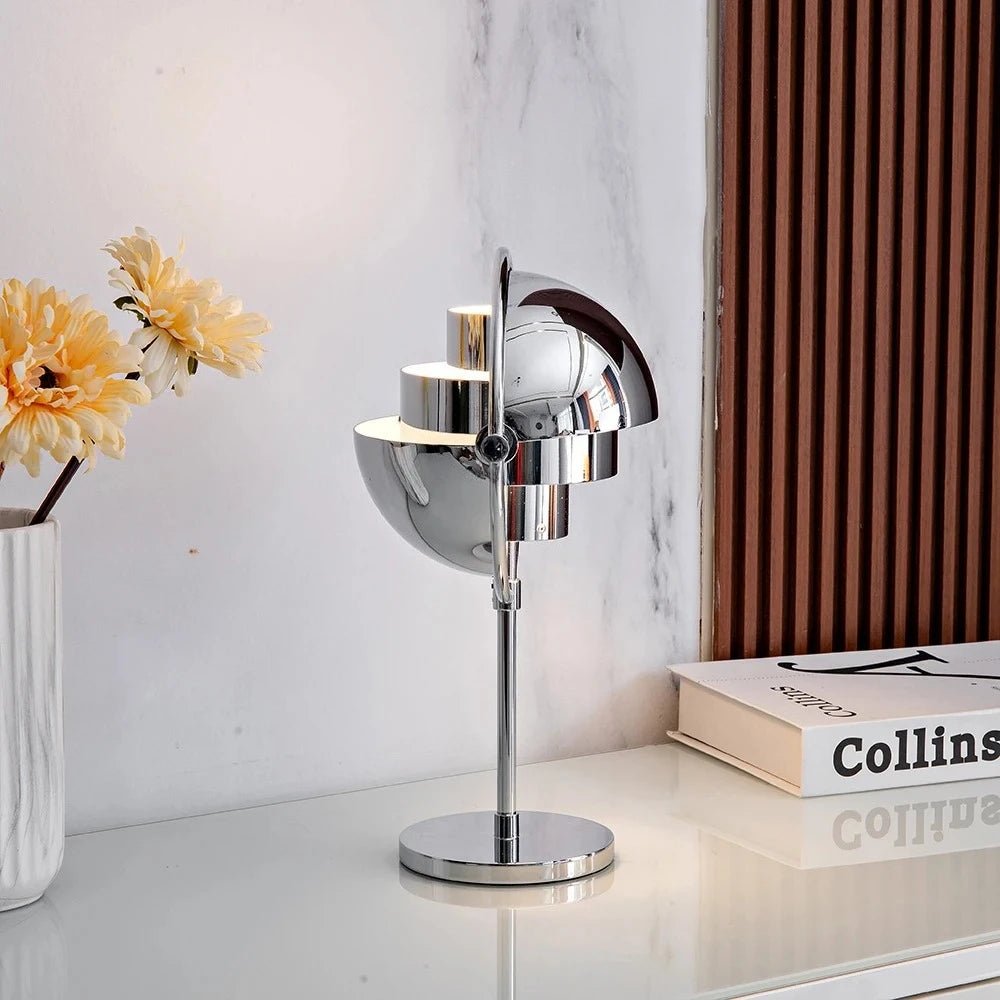 Lampe de table design moderne en métal noir avec lumière chaude pour intérieur élégant - Luminous Place