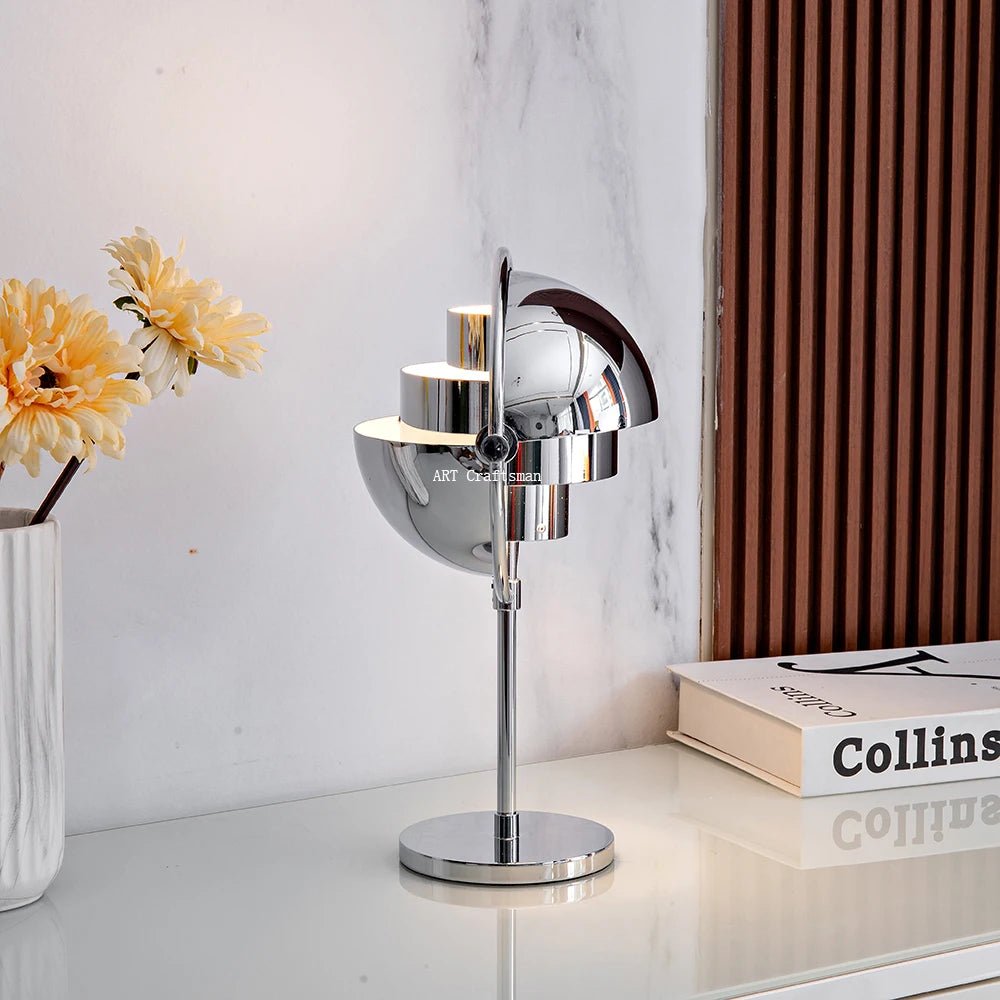 Lampe de table design moderne en métal noir et or, lumière chaude cosy - Luminous Place