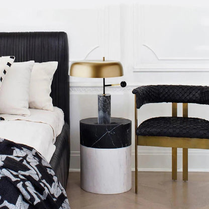 Lampe de table design nordique en marbre, lumière LED chaleureuse pour salon et bureau - Luminous Place