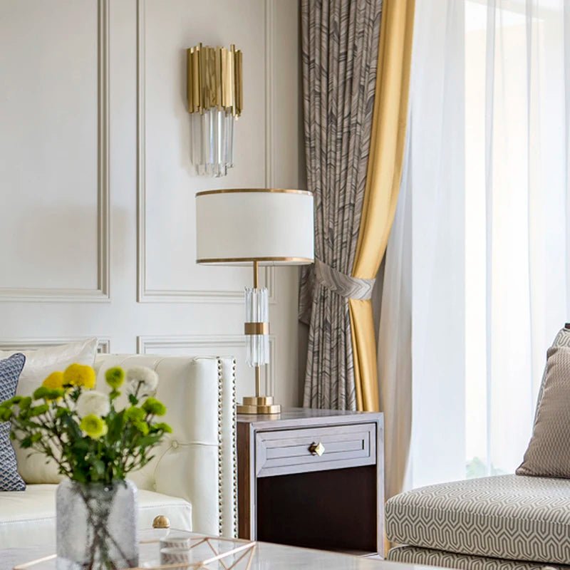 Lampe de table en cristal et fer avec abat - jour en tissu, éclairage LED chaleureux pour chambre et salon - Luminous Place