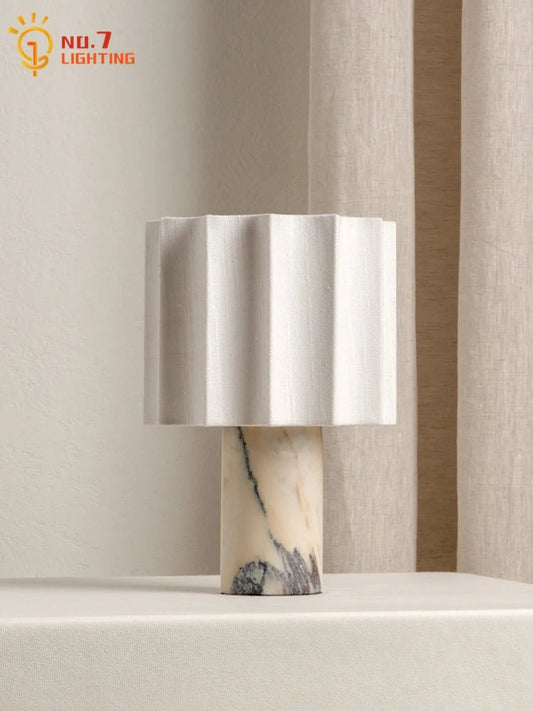 Lampe de table en marbre nordique avec interrupteur tactile et chargeur USB, design moderne minimaliste - Luminous Place