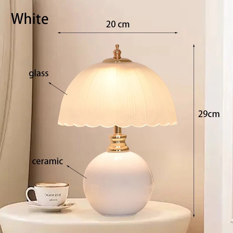 Lampe de table en verre et céramique, lumière douce pour chambre élégante - Luminous Place