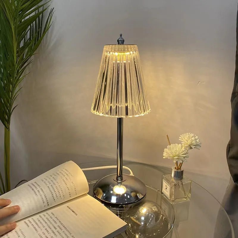 Lampe de table LED en cristal dimmable USB Type - C, veilleuse rechargeable élégante - Luminous Place