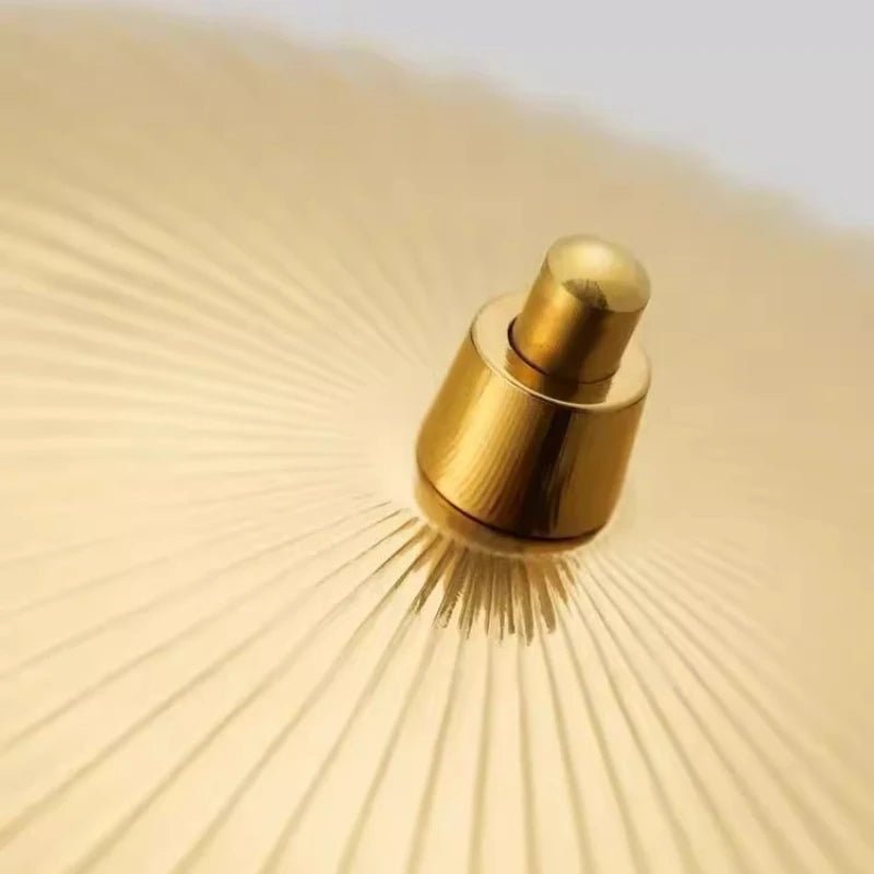 Lampe de table LED en fer style nordique en forme de coquille, lumière d’ambiance chaleureuse - Luminous Place