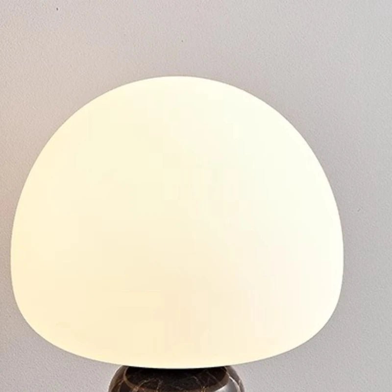 Lampe de table minimaliste en marbre, éclairage intérieur rétro - Luminous Place