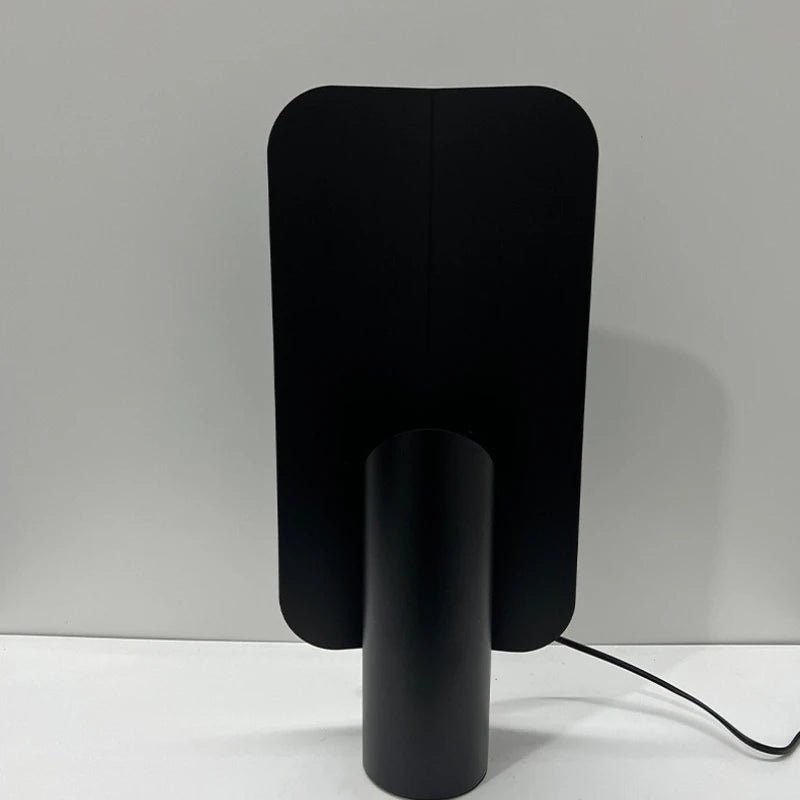 Lampe de table minimaliste en métal pour lecture et intérieur moderne - Luminous Place