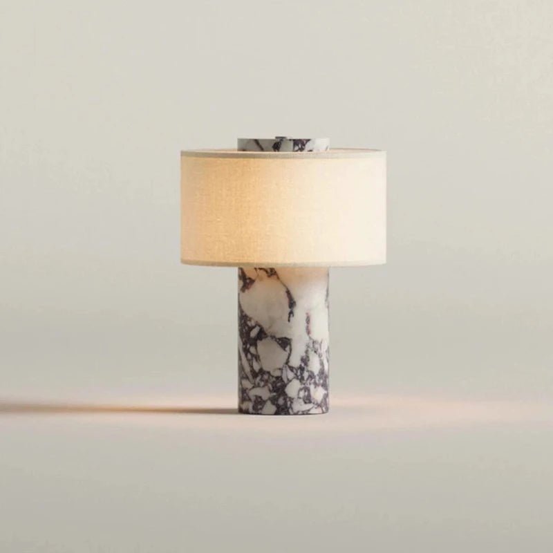 Lampe de table nordique en marbre jaune travertin avec abat - jour tissu, éclairage cosy pour salon et chambre - Luminous Place