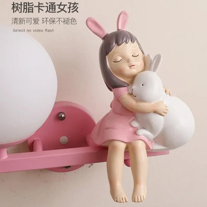Lampe Enfant Applique Murale en Résine avec Boule de Verre Lapin, Design Nordique Élégant - Luminous Place
