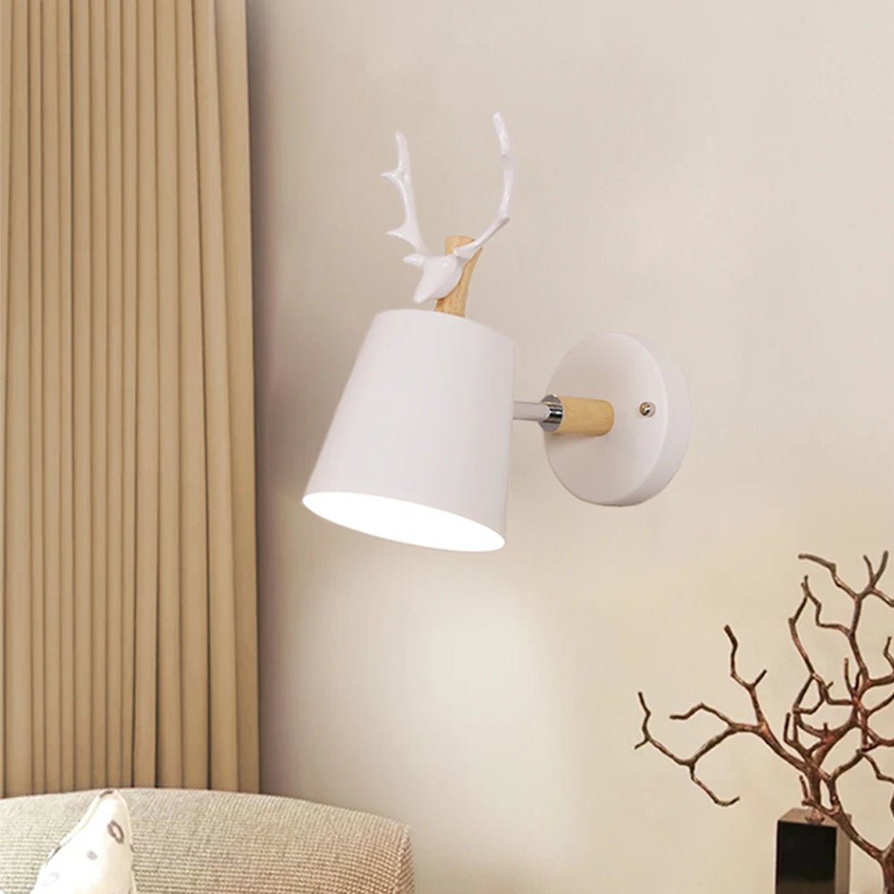 Lampe Enfant Applique Murale Nordique en Bois Cerf LED Réglable - Luminous Place