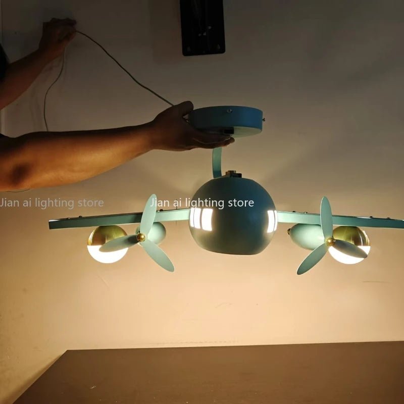 Lampe Enfant Lustre Avion LED Design Moderne et Minimaliste pour Chambre - Luminous Place