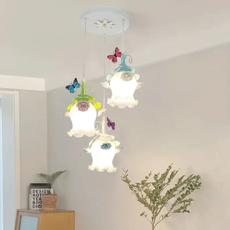 Lampe Enfant Lustre Fer Forgé à Trois Têtes Style Pastoral Rose - Luminous Place