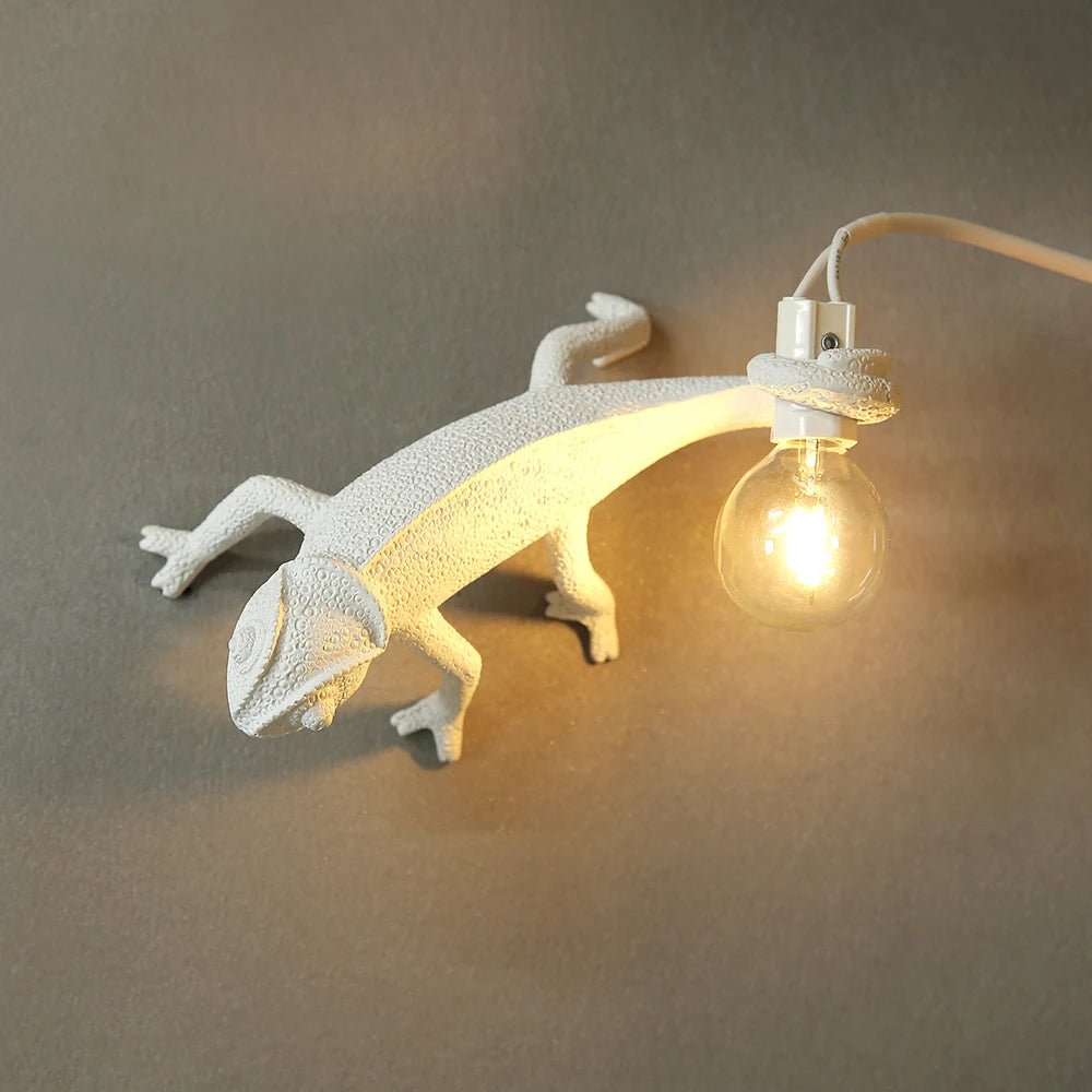 Lampe Enfant murale en résine lézard, lumière LED douce et décorative - Luminous Place