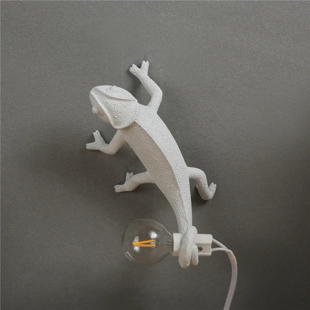 Lampe Enfant murale en résine lézard, lumière LED douce et décorative - Luminous Place