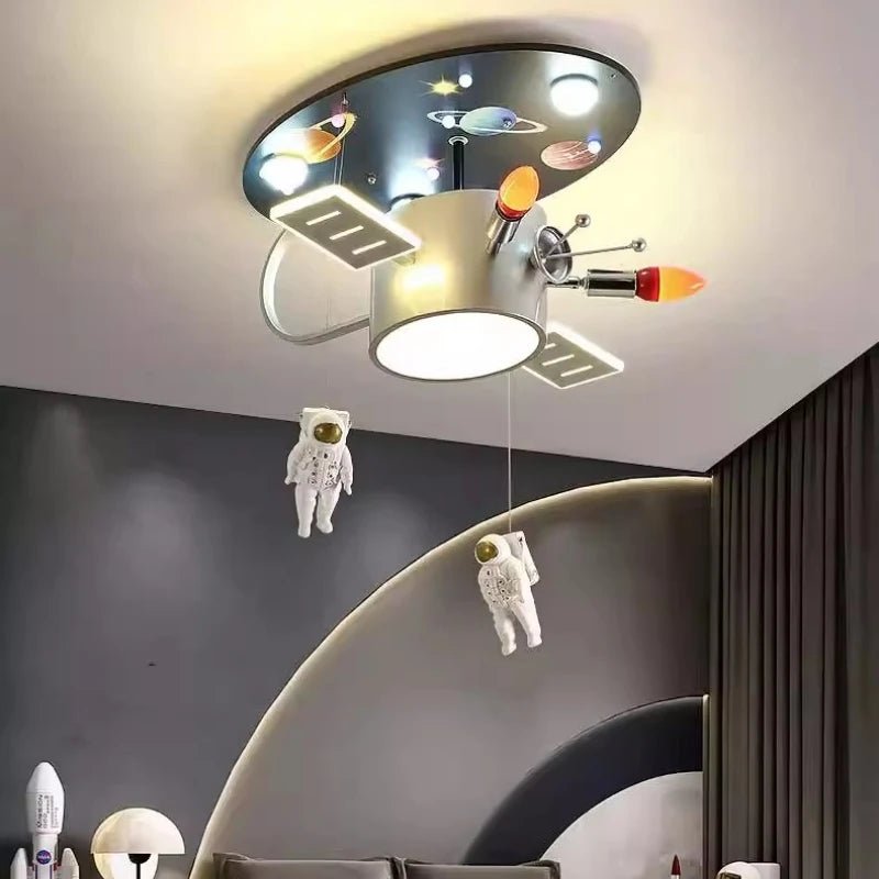 Lampe Enfant Satellite Design Station Spatiale en Fer, Lumière Intérieure - Luminous Place