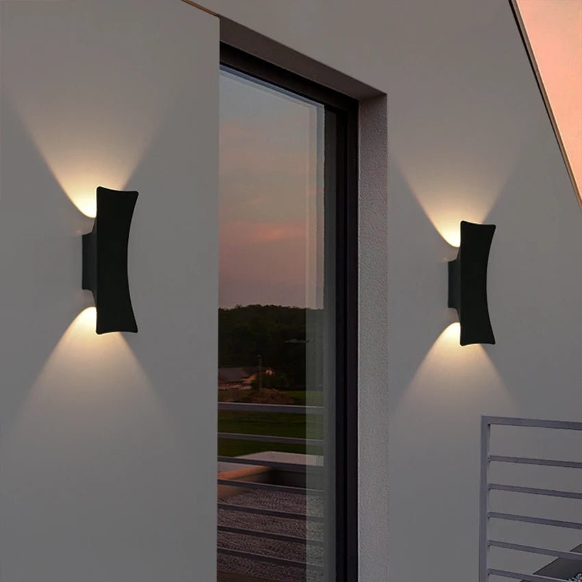 Luminaire Extérieur LED 12W en Aluminium Étanche Double Éclairage Haut/Bas pour Jardin et Porche AC110V/220V - Luminous Place